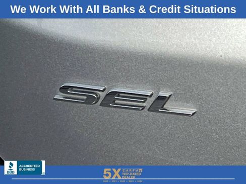 Used 2023 Ford Edge SEL image 25