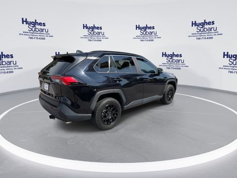Used 2021 Toyota RAV4 XLE FWD image 11