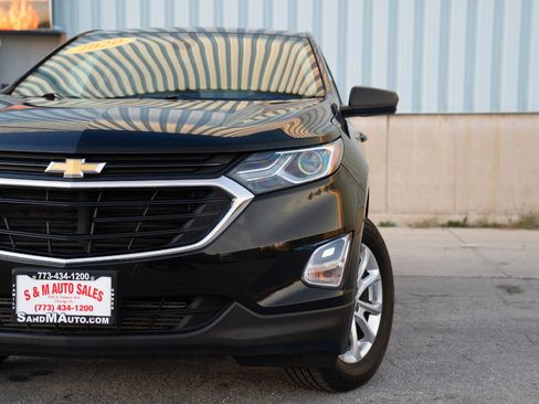 Used 2020 Chevrolet Equinox LS w/ LPO, Cargo Package image 2