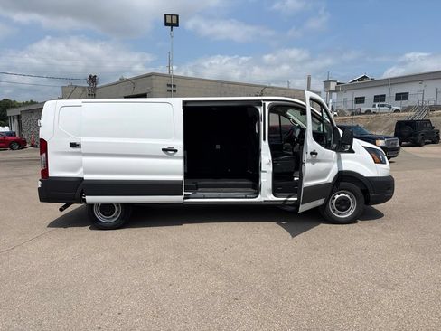 Used 2026 Ford Transit 250 Low Roof w/ Load Area Protection Package RWD image 9