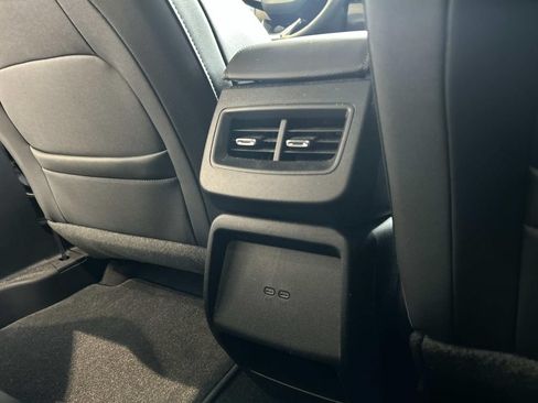 Used 2024 Chevrolet Equinox EV LT FWD image 17