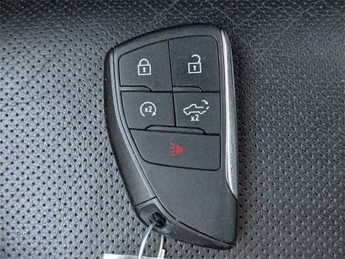 Used 2025 GMC Sierra 1500 SLT image 36