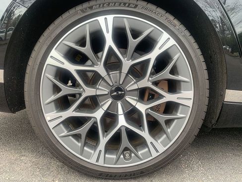 Used 2025 Genesis G90 3.5T AWD/4WD image 28