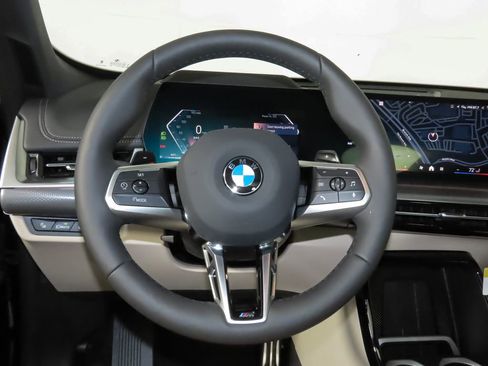 Used 2025 BMW X1 xDrive28i w/ Technology Package AWD/4WD image 23