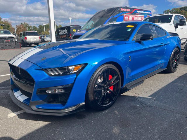 Used 2021 Ford Mustang Shelby GT500 w/ Technology Package RWD image 1