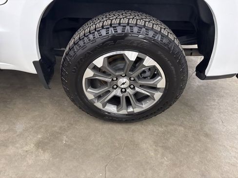 Used 2022 Chevrolet Silverado 1500 RST image 23