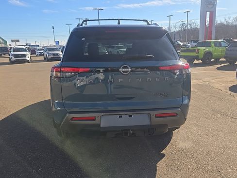 New 2026 Nissan Pathfinder Platinum image 6