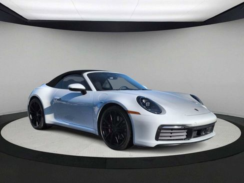 Used 2020 Porsche 911 Carrera S image 2