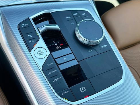 Used 2023 BMW 230i Coupe w/ Convenience Package image 17