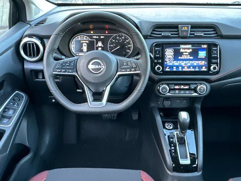 New 2025 Nissan Versa SR w/ Trunk Package image 29