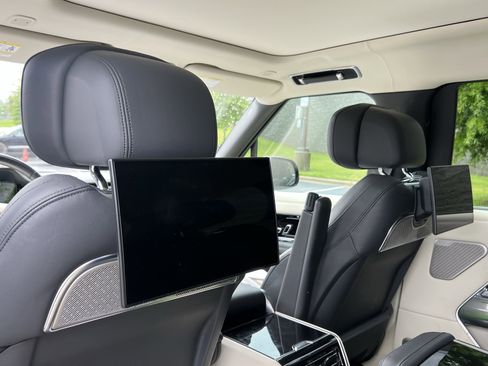 Certified 2023 Land Rover Range Rover Long Wheelbase Autobiography AWD/4WD image 21