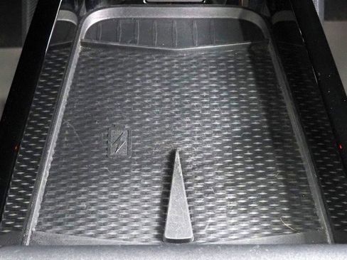 Used 2022 Ford Mustang Mach-E Premium image 25