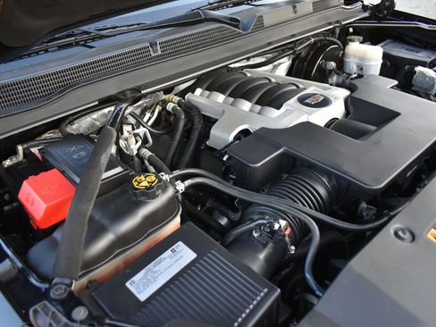 Used 2018 Cadillac Escalade Premium Luxury image 52