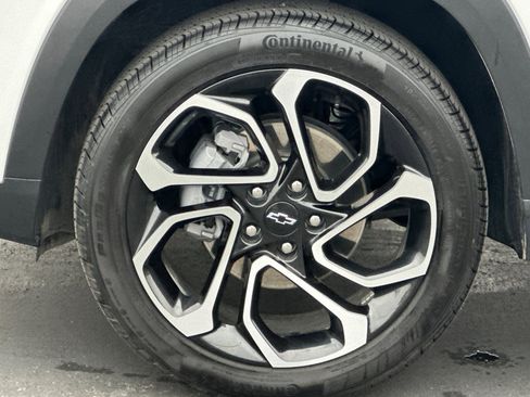 Used 2025 Chevrolet Trax RS w/ Driver Confidence Package image 43