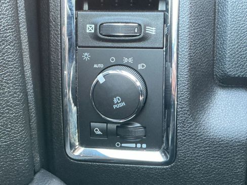 Used 2017 RAM 1500 Laramie w/ Convenience Group image 37