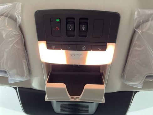 New 2026 Nissan Pathfinder SL w/ SL Premium Package image 35