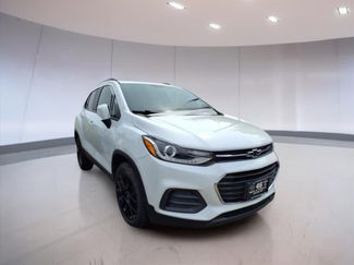 Used 2022 Chevrolet Trax LT w/ Sport Edition image 1