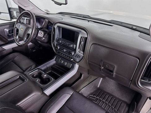 Used 2015 Chevrolet Silverado 2500 LTZ w/ LTZ Plus Package AWD/4WD image 30