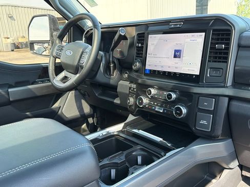 Used 2025 Ford F250 Lariat w/ Lariat Ultimate Package AWD/4WD image 17