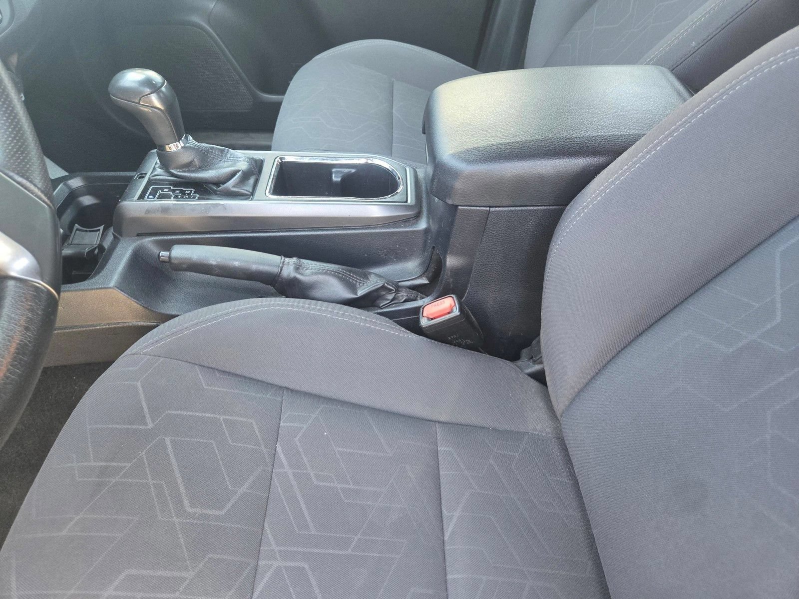 Used 2019 Toyota Tacoma TRD Sport w/ Technology Package RWD image 13