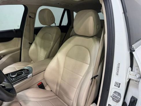 Used 2019 Mercedes-Benz GLC 300 image 21