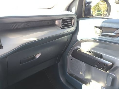 Used 2025 Ford Maverick Lariat w/ Black Appearance Package AWD/4WD image 8