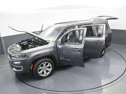 Used 2022 Jeep Wagoneer Series II image 67