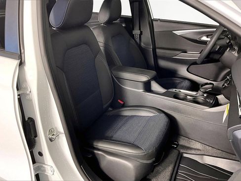 New 2026 Buick Envista Preferred image 12