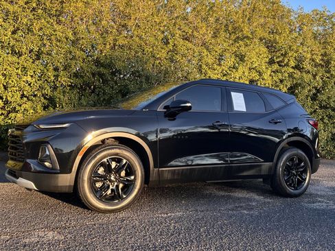 Used 2021 Chevrolet Blazer LT image 3