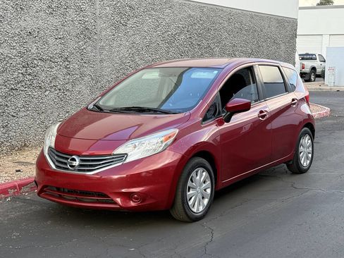 Used 2015 Nissan Versa Note SV image 2