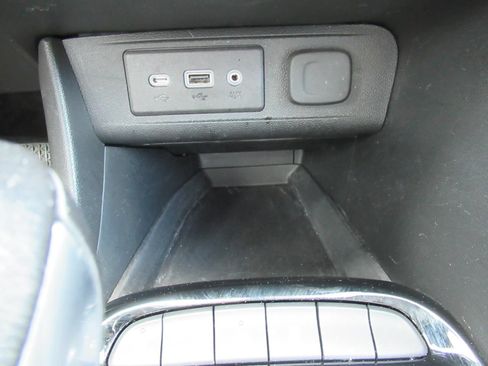 Used 2023 Buick Encore GX Select w/ Experience Buick Package FWD image 28