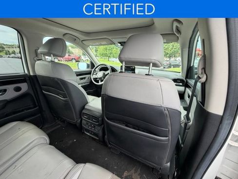Used 2024 Honda Pilot Touring image 20