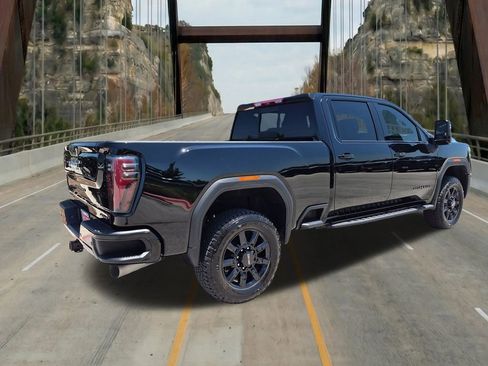 New 2026 GMC Sierra 2500 AT4 w/ AT4 Premium Plus Package AWD/4WD image 10