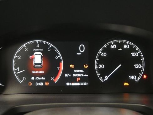 Used 2023 Honda Pilot TrailSport image 10