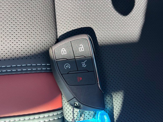 New 2027 Chevrolet Traverse RS w/ LPO, Floor Liner Package FWD image 44
