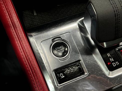 Used 2021 Jaguar F-PACE R-Dynamic S image 21