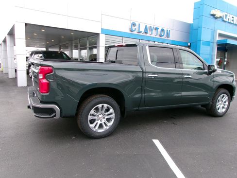 New 2026 Chevrolet Silverado 1500 LTZ w/ LTZ Premium Package image 3