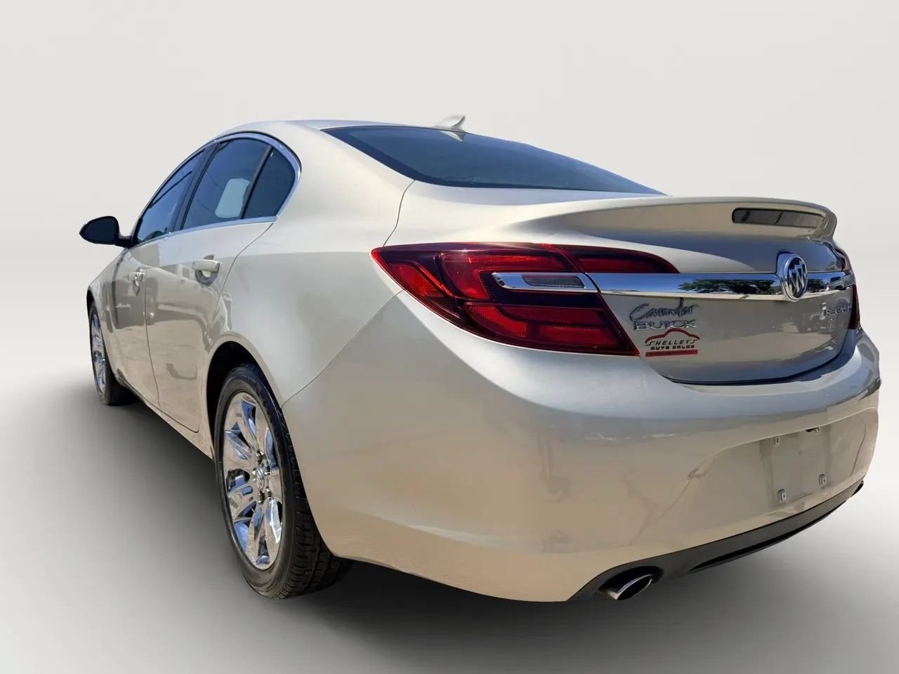 Used 2016 Buick Regal FWD image 6