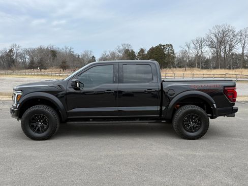 Used 2024 Ford F150 Raptor image 8