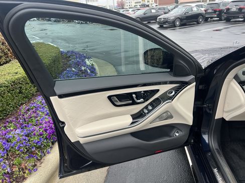 Certified 2024 Mercedes-Benz S 580 4MATIC Sedan image 14