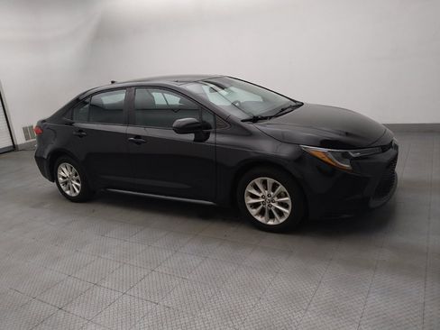 Used 2022 Toyota Corolla LE w/ LE Convenience Package FWD image 11