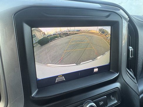 Used 2021 GMC Sierra 1500 2WD Double Cab w/ Convenience Package image 15