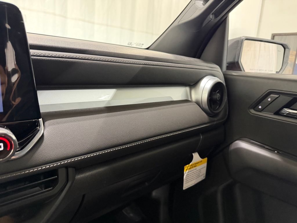 New 2026 Chevrolet Colorado LT w/ LT Convenience Package AWD/4WD image 25