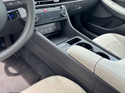 Used 2025 Hyundai Sonata SEL FWD image 41