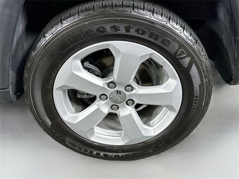 Used 2018 Jeep Compass Latitude w/ Popular Equipment Group image 31