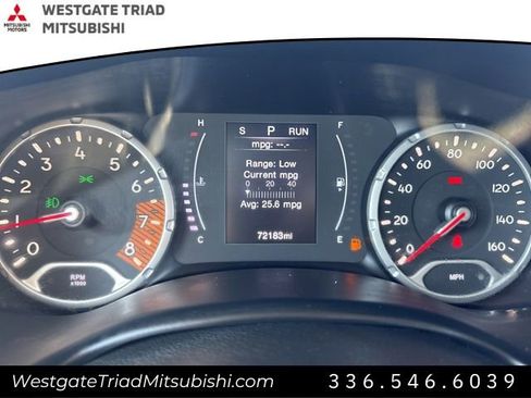Used 2019 Jeep Renegade Latitude FWD image 8