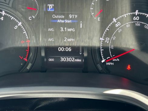 Used 2024 Toyota 4Runner SR5 RWD image 32