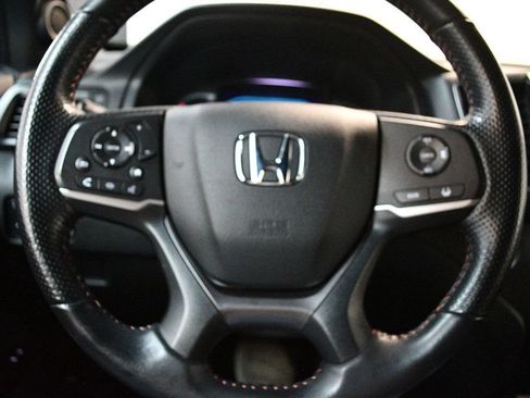 Used 2022 Honda Pilot TrailSport image 43