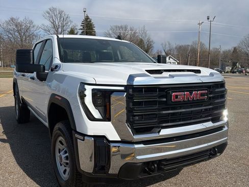 New 2026 GMC Sierra 2500 Pro AWD/4WD image 3
