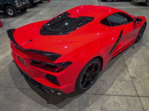 Used 2020 Chevrolet Corvette Stingray Preferred Cpe w/ 2LT Preferred Equipment Group RWD image 17